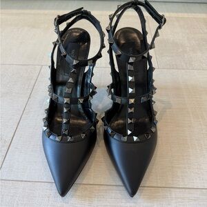 Valentino Rockstud Heels Black on Black